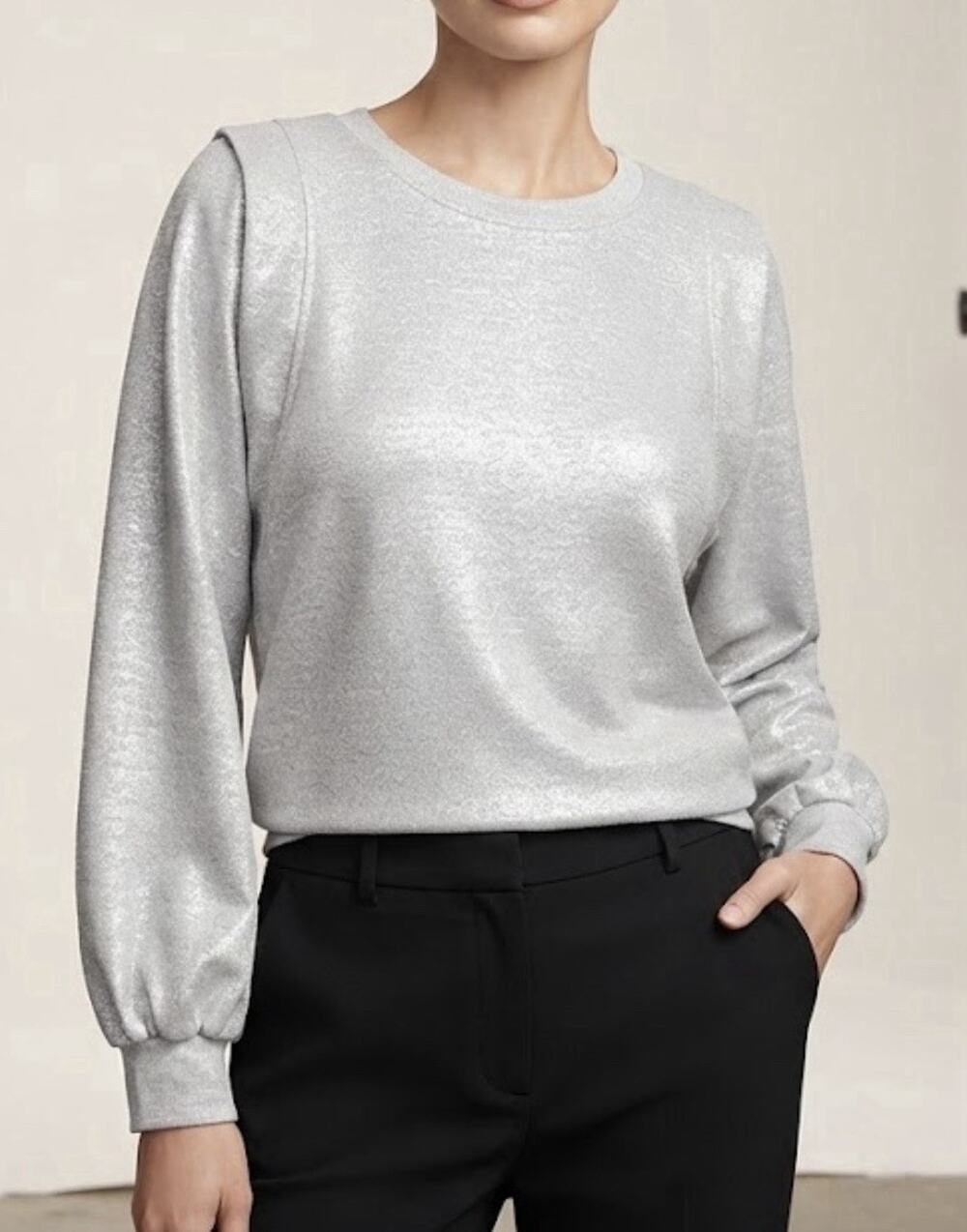 Karl Lagerfeld Paris Women's Metallic Gray/Silver Crewneck Stretch Sweatshirt S